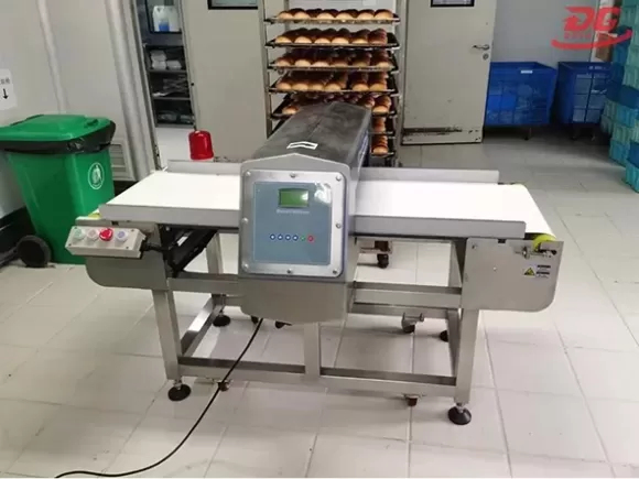 Fashion Belts Women Skinny Girl belt,Pu Leather Wholesale Fashion